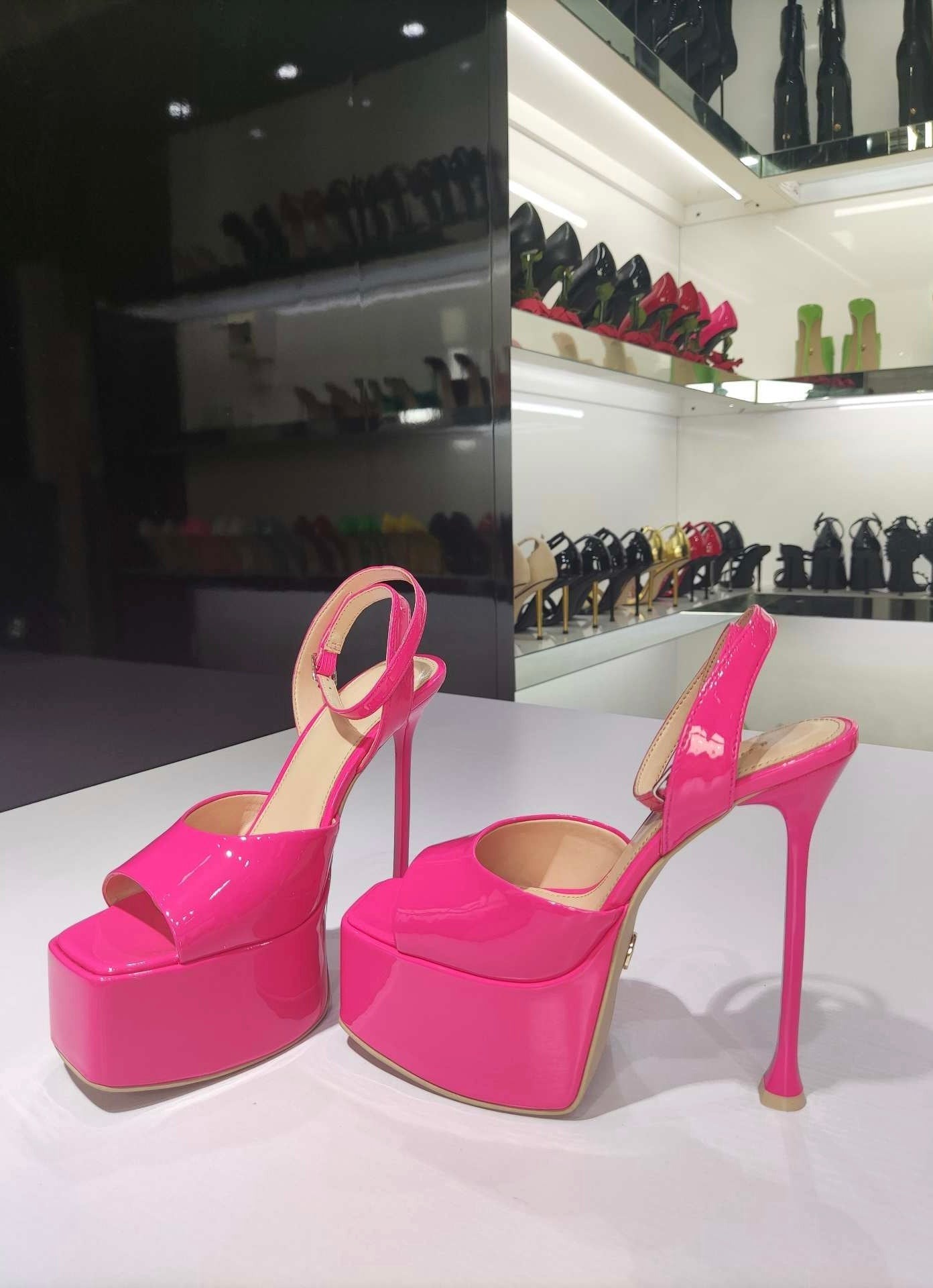 GALA FUCHSIA SHINY