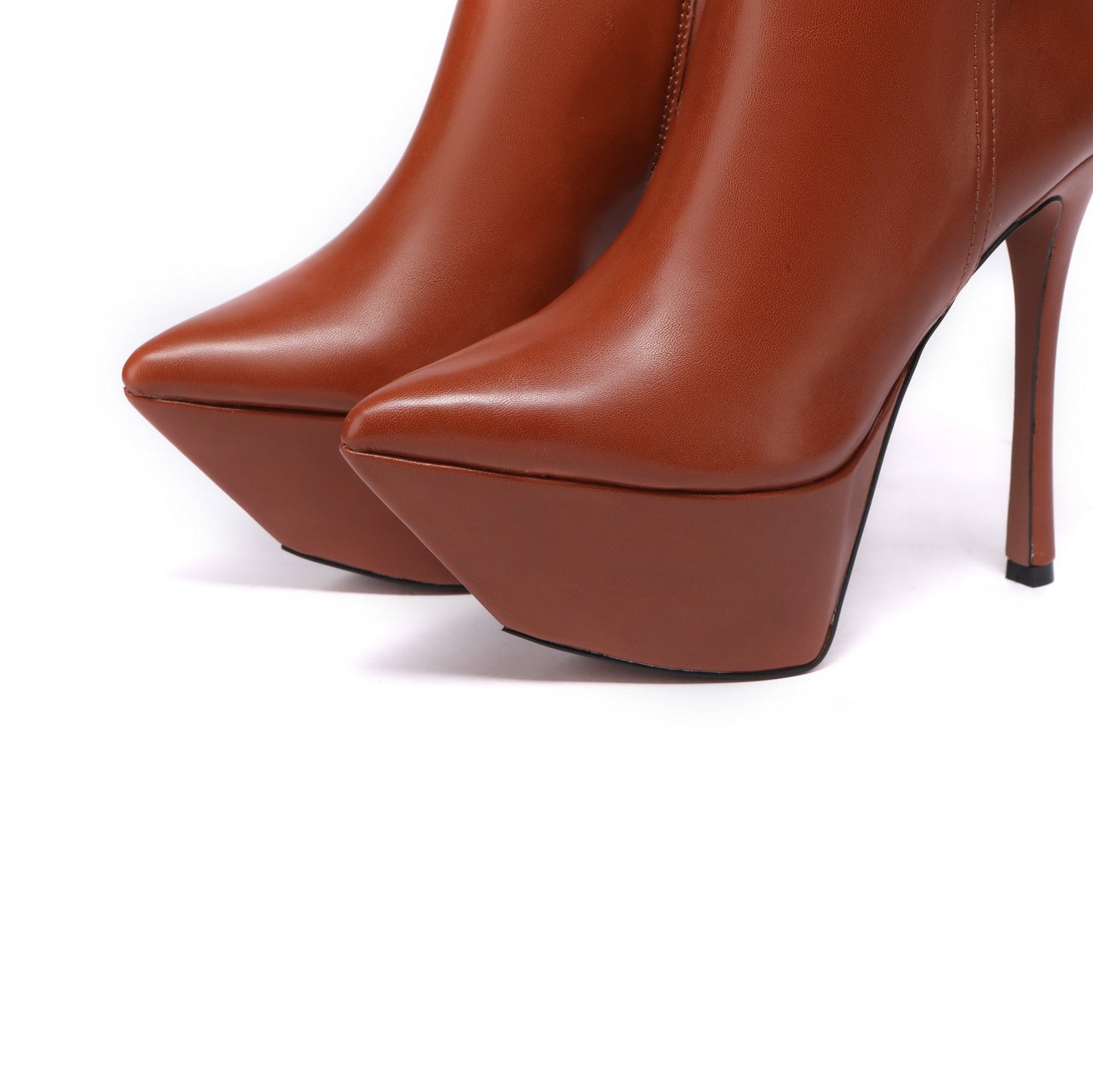 DOMENICA BROWN MATTE