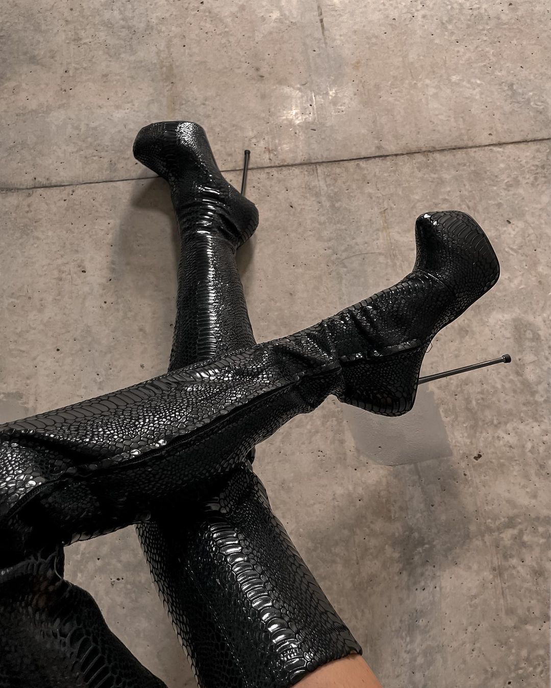 BRISA BLACK SNAKE