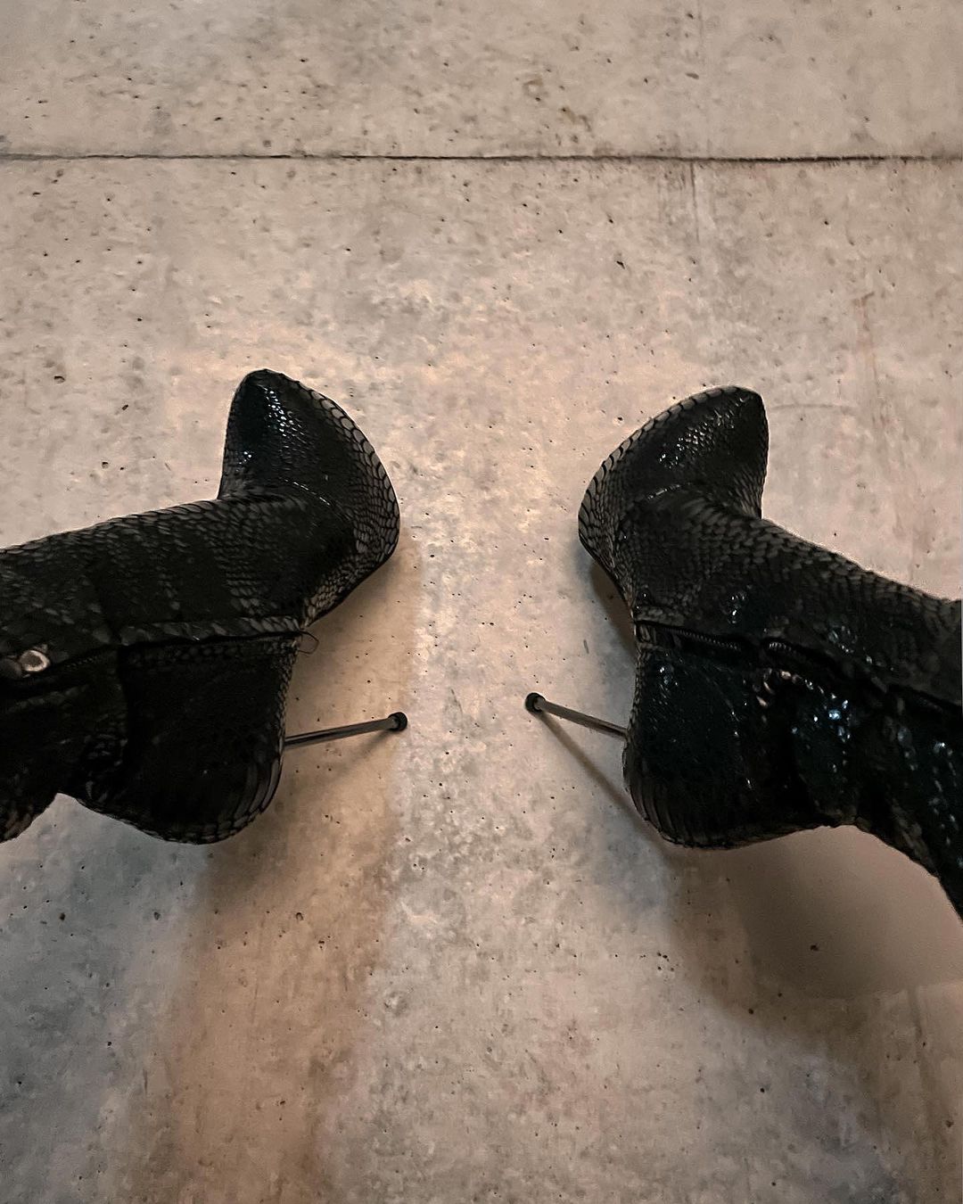 BRISA BLACK SNAKE