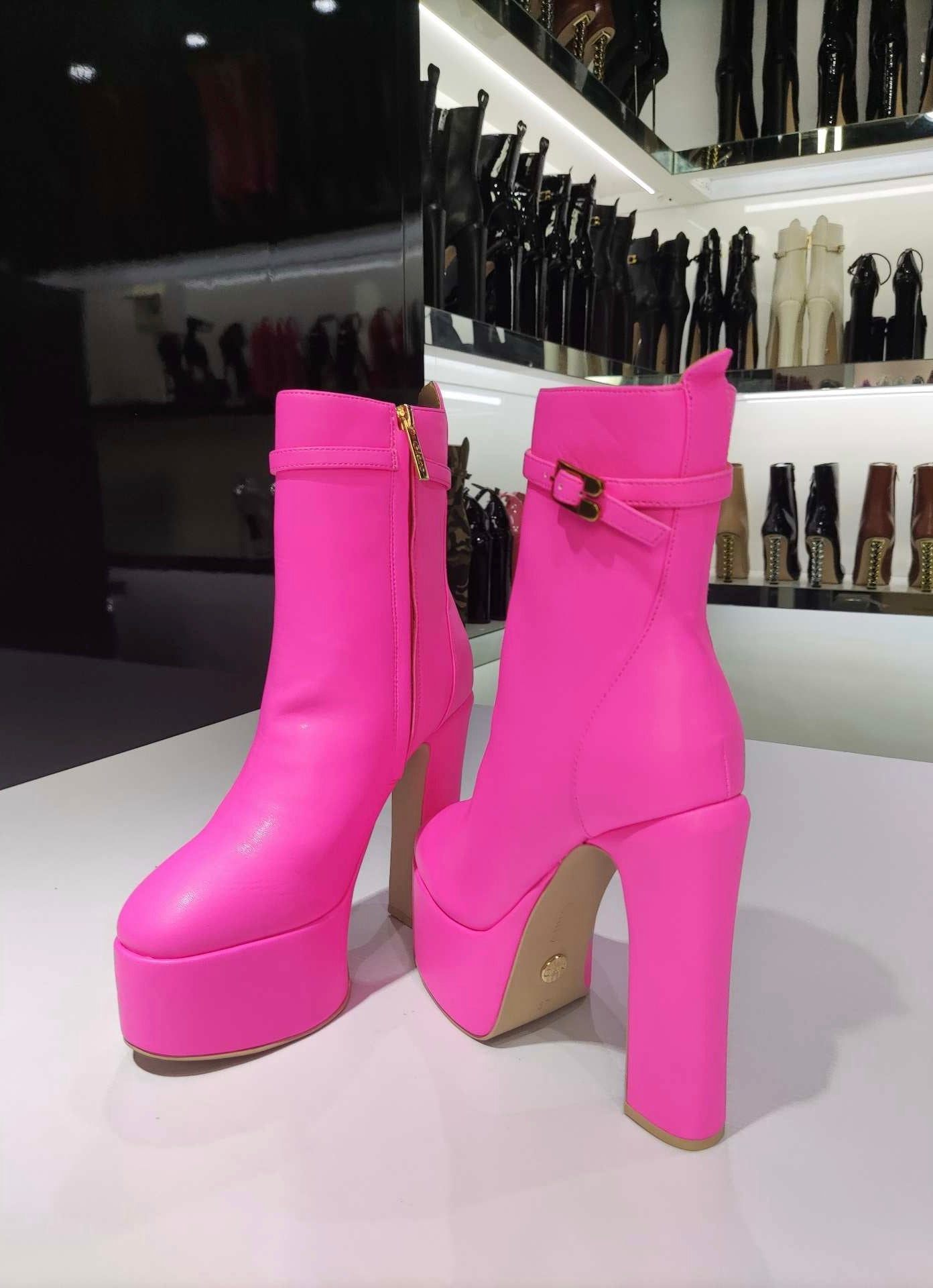 BAMARA NEON FUCHSIA MATTE