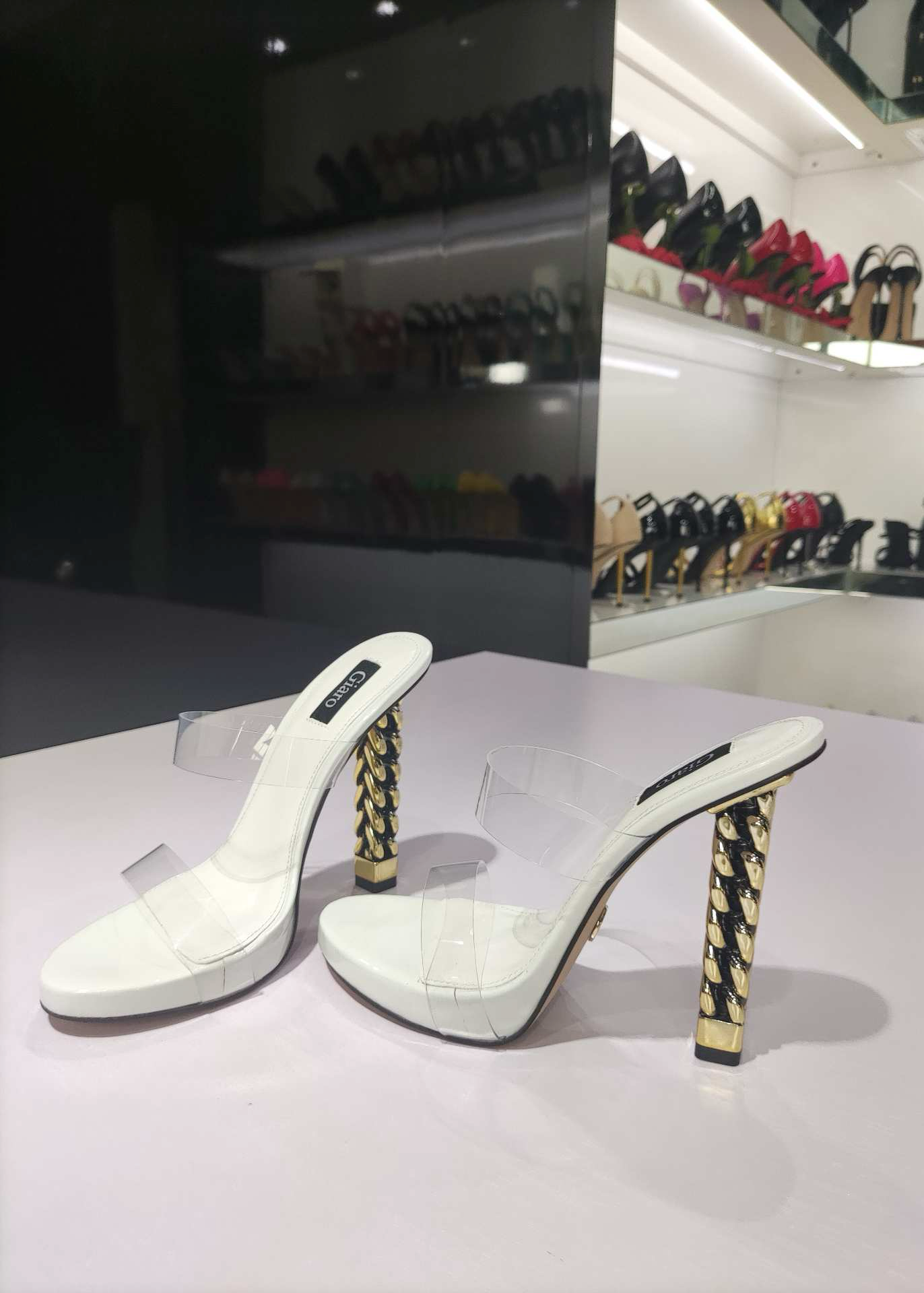AMIE WHITE SHINY
