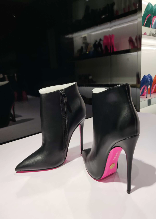 FABIENNE BLACK MATTE