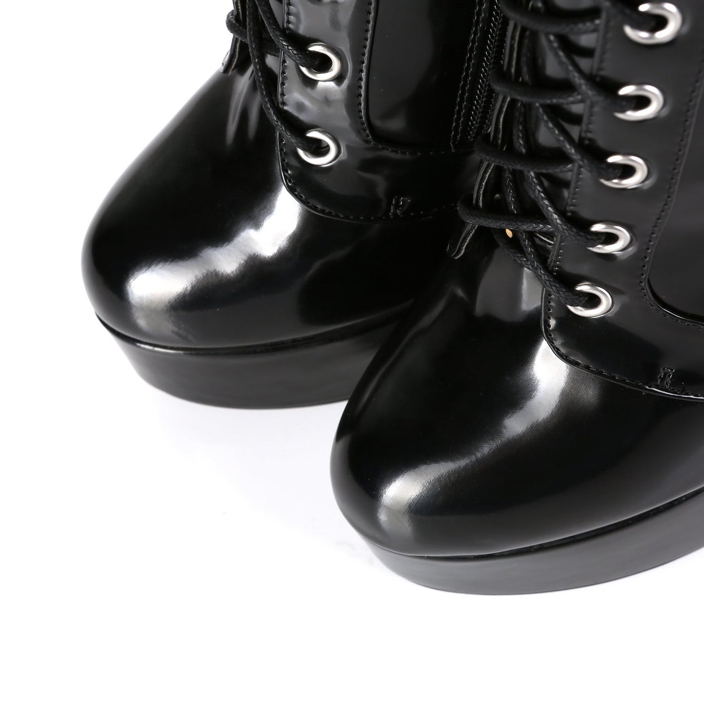 BLACKOUT BLACK