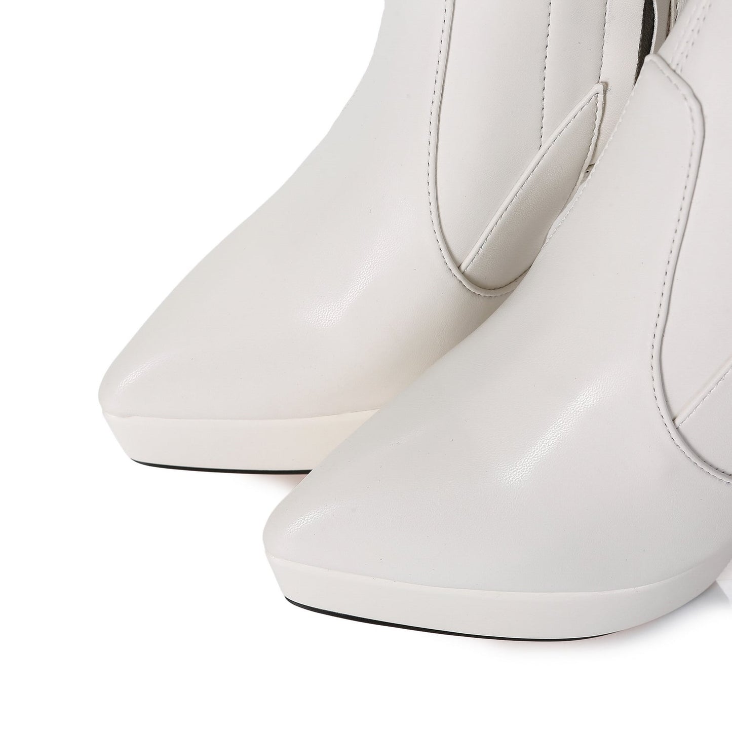 SPIRE WHITE MATTE
