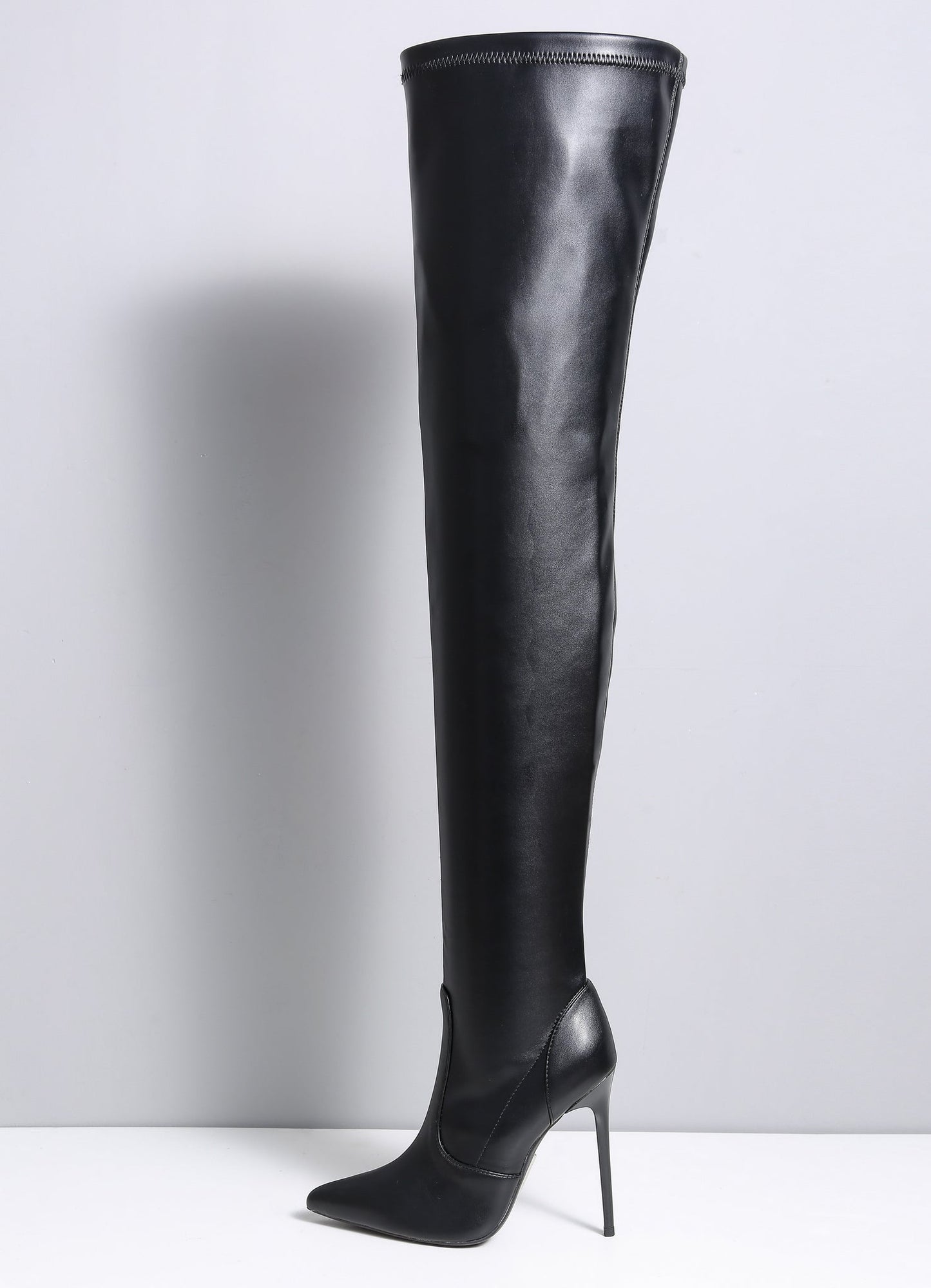 DORO BLACK MATTE