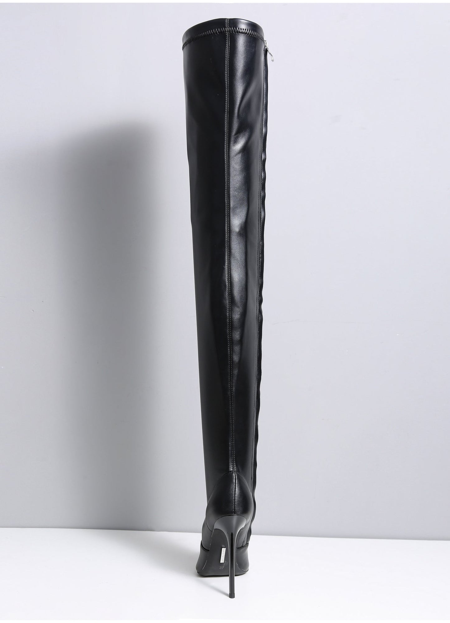 DORO BLACK MATTE