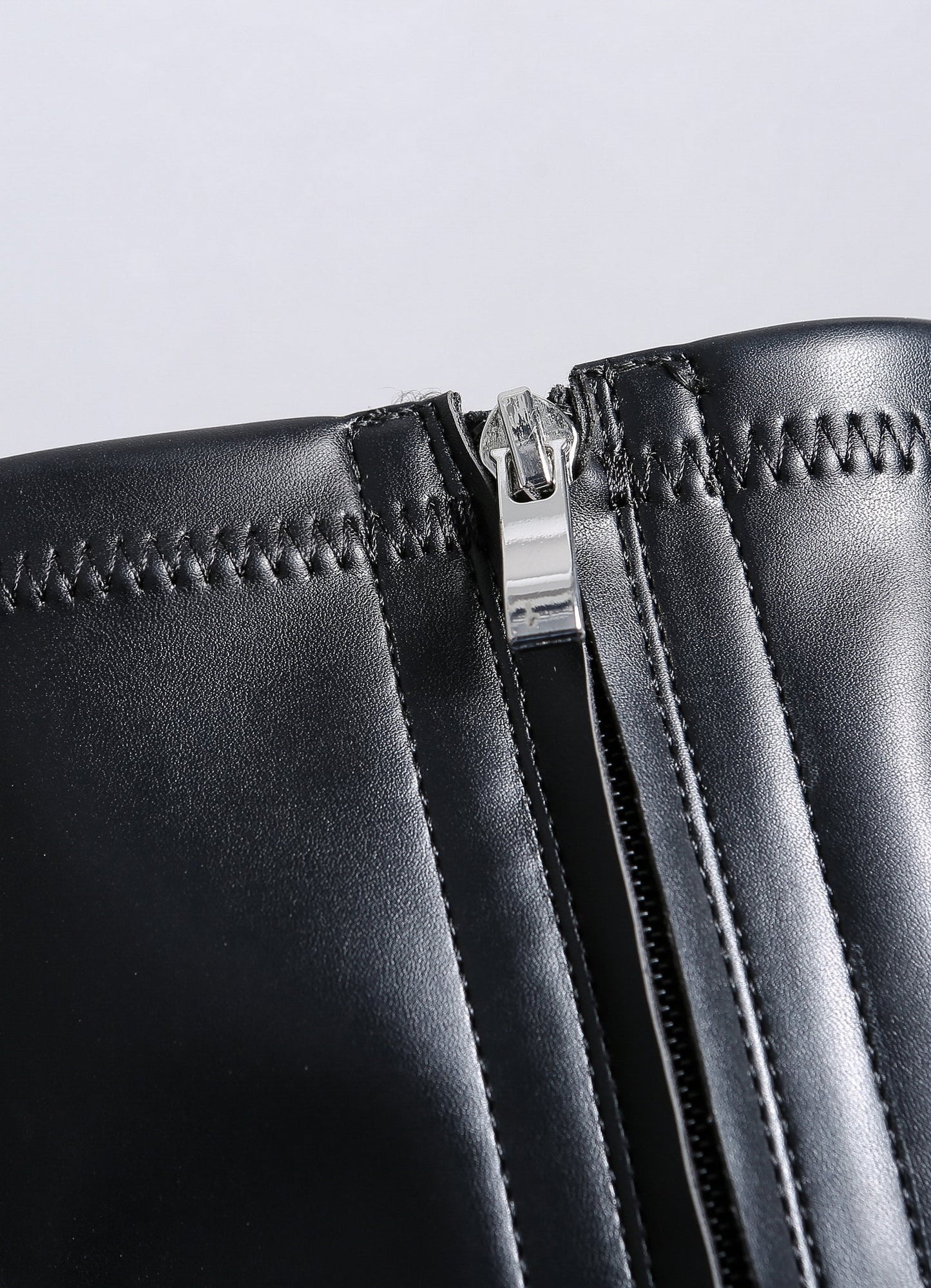 DORO BLACK MATTE