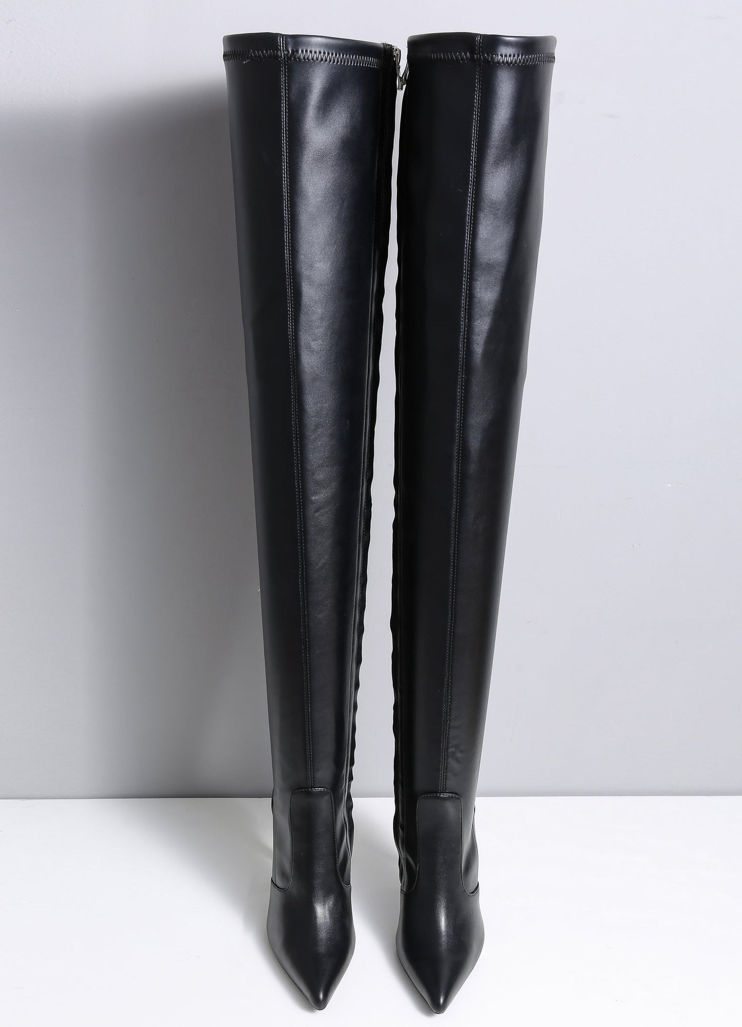 DORO BLACK MATTE