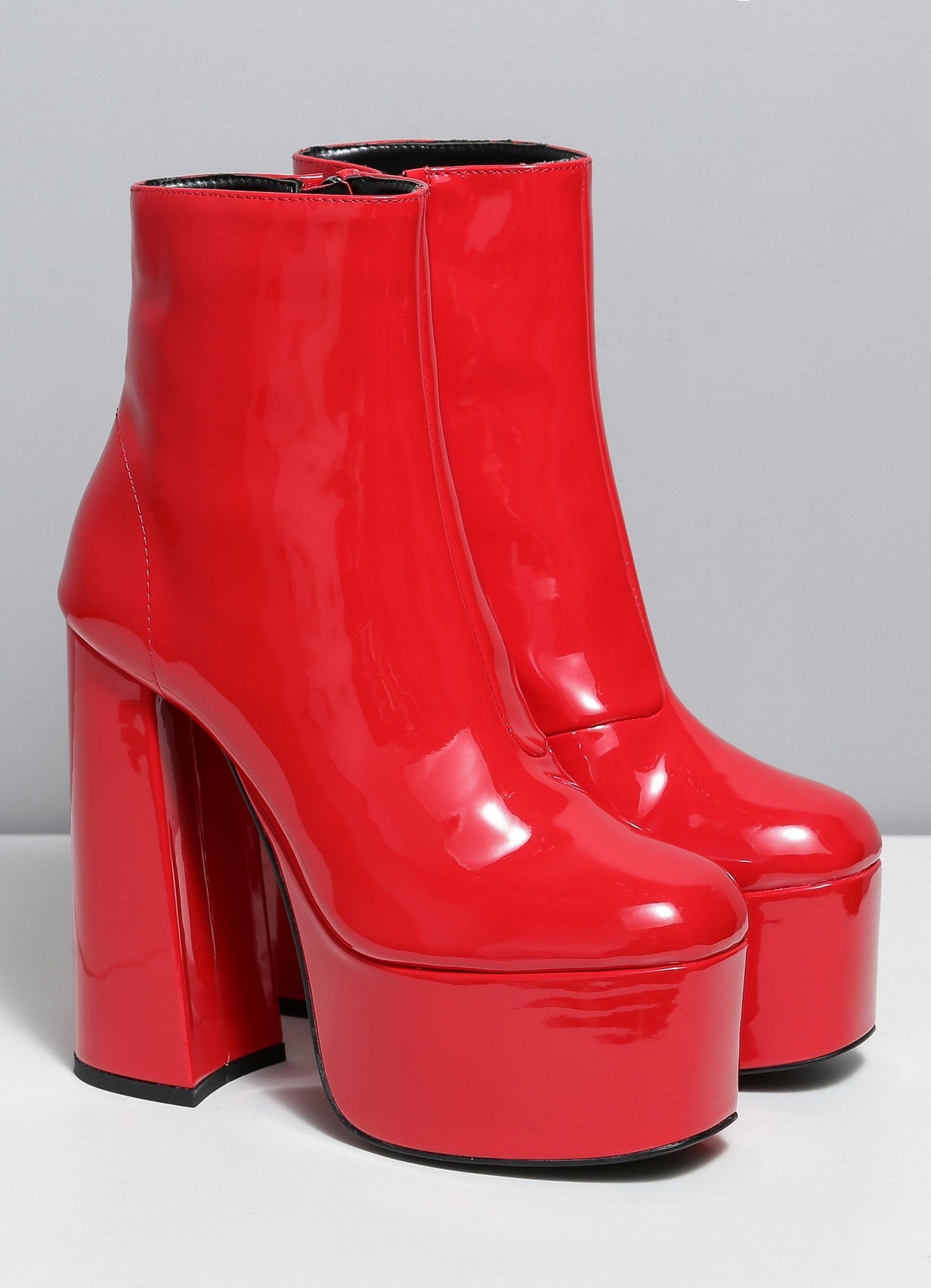 ANTONIA RED SHINY