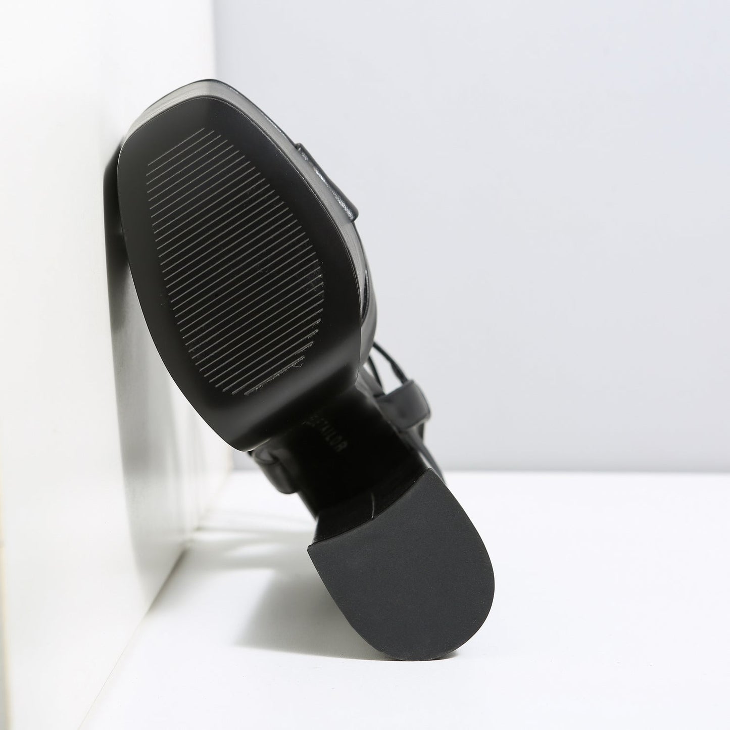 DOLLY BLACK MATTE