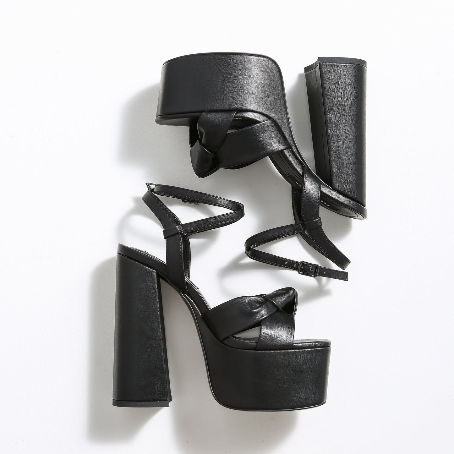 DOLLY BLACK MATTE