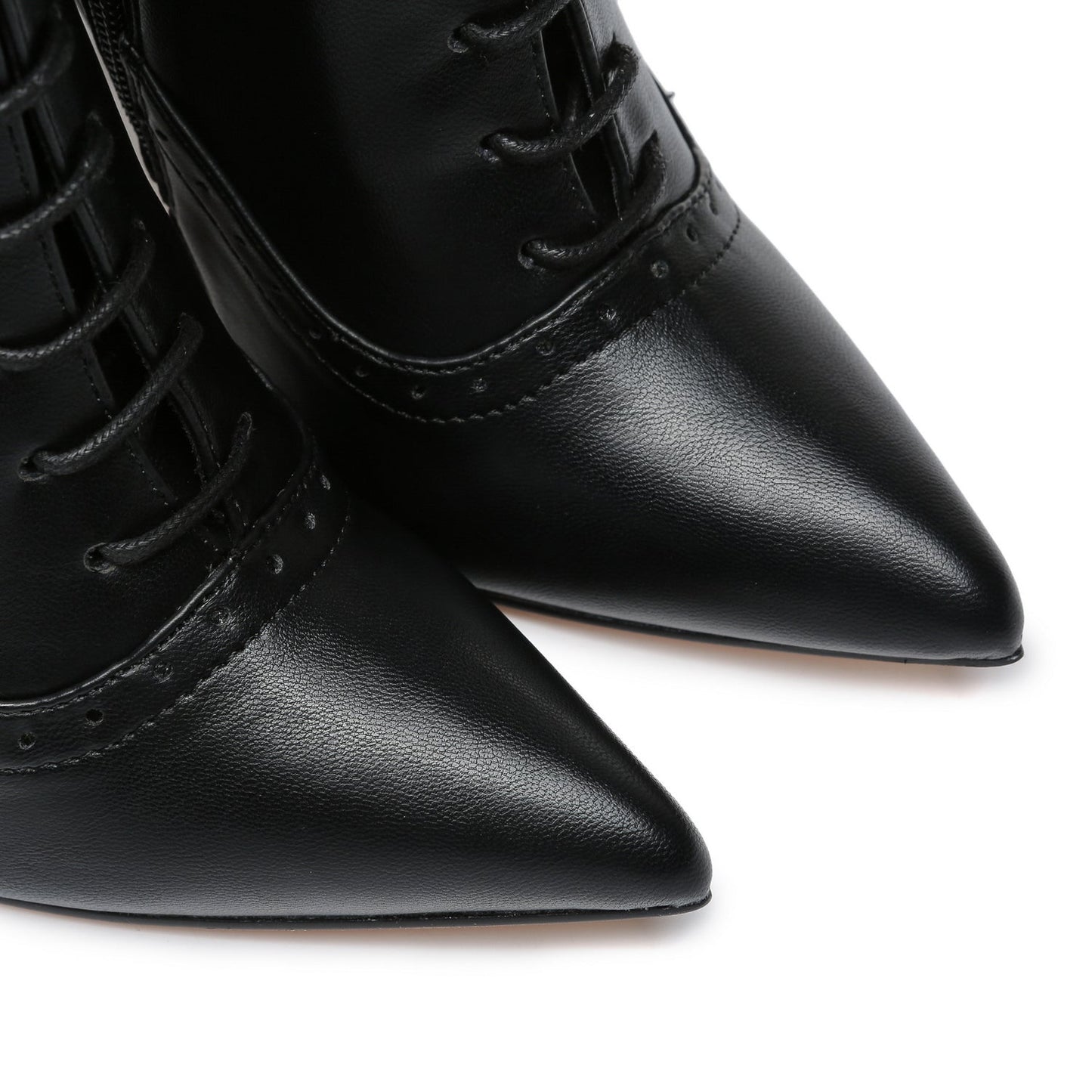 Adina Black Matte