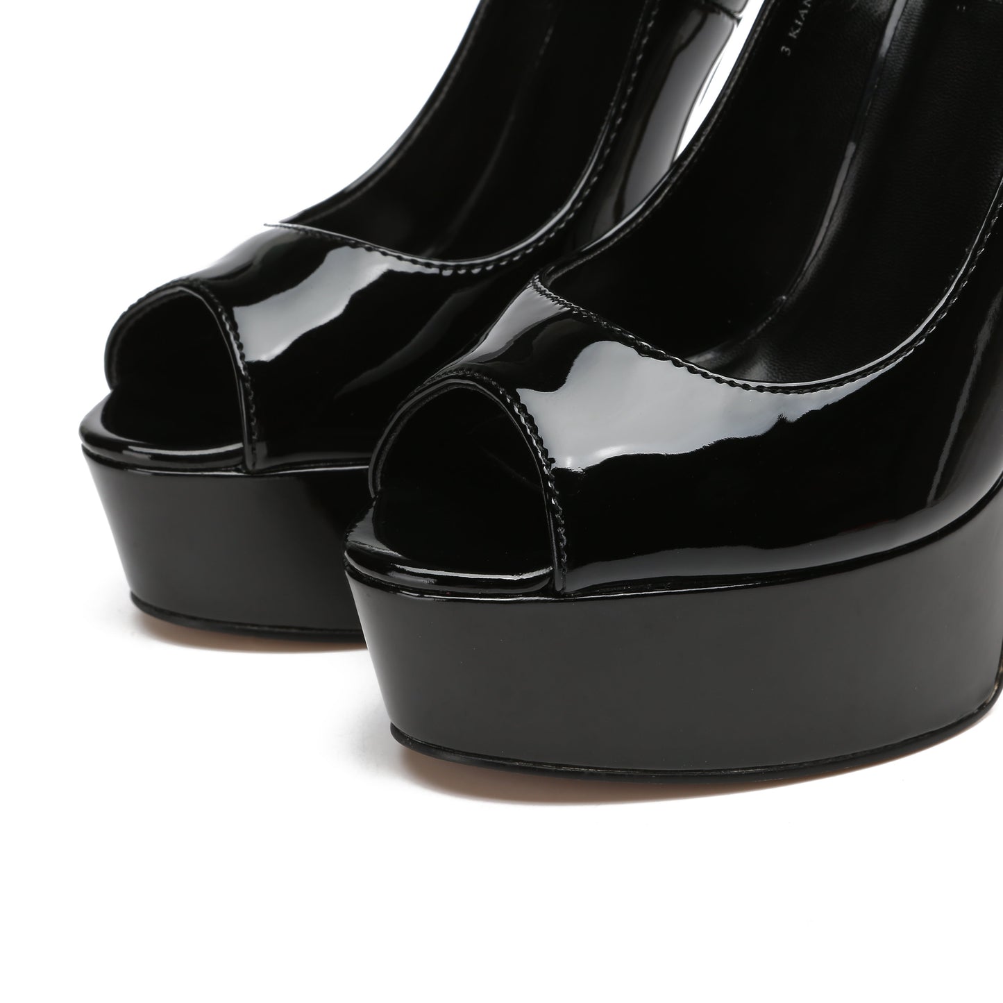 KIANNI BLACK SHINY