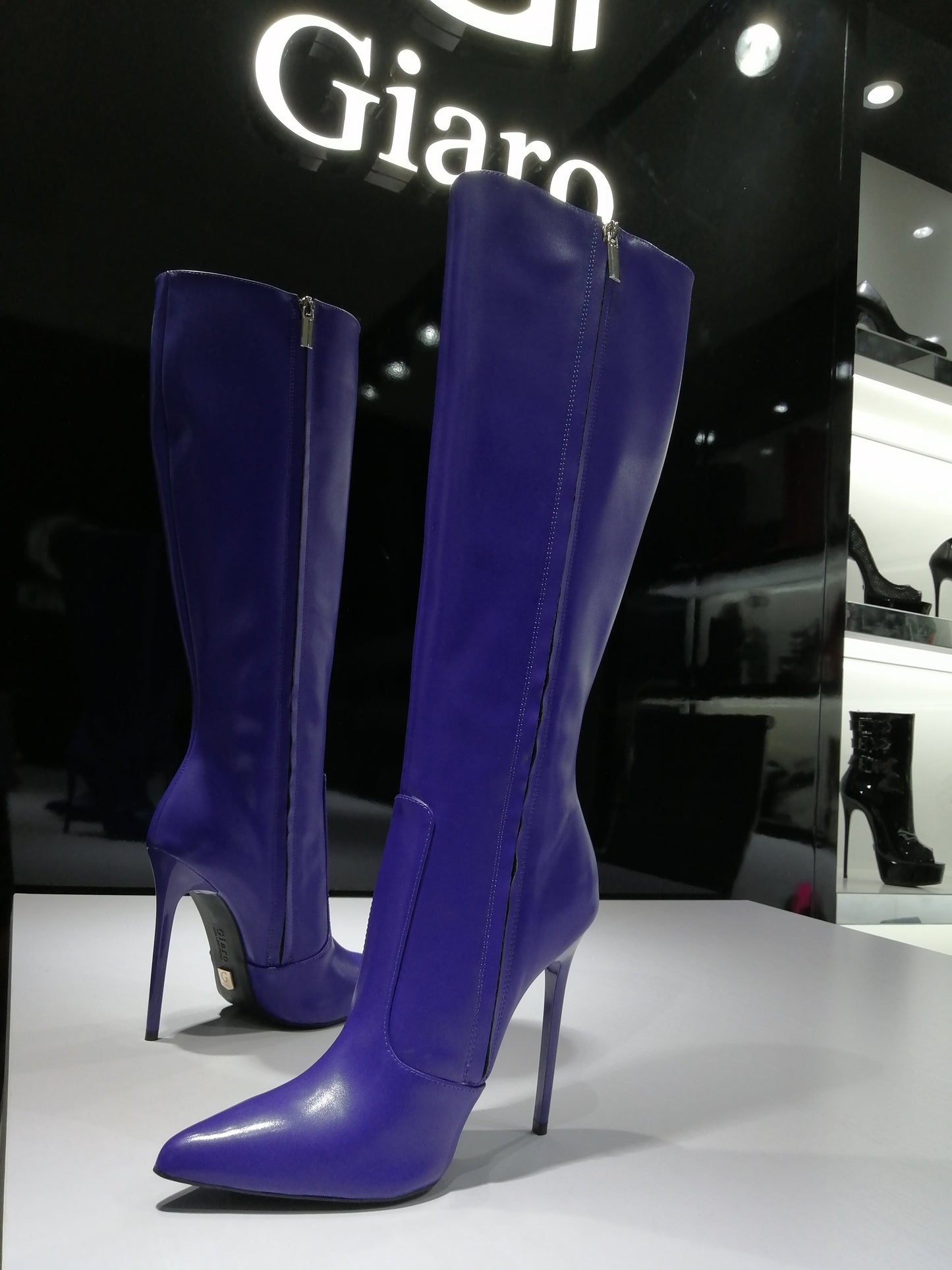 ZIRA , LILAC