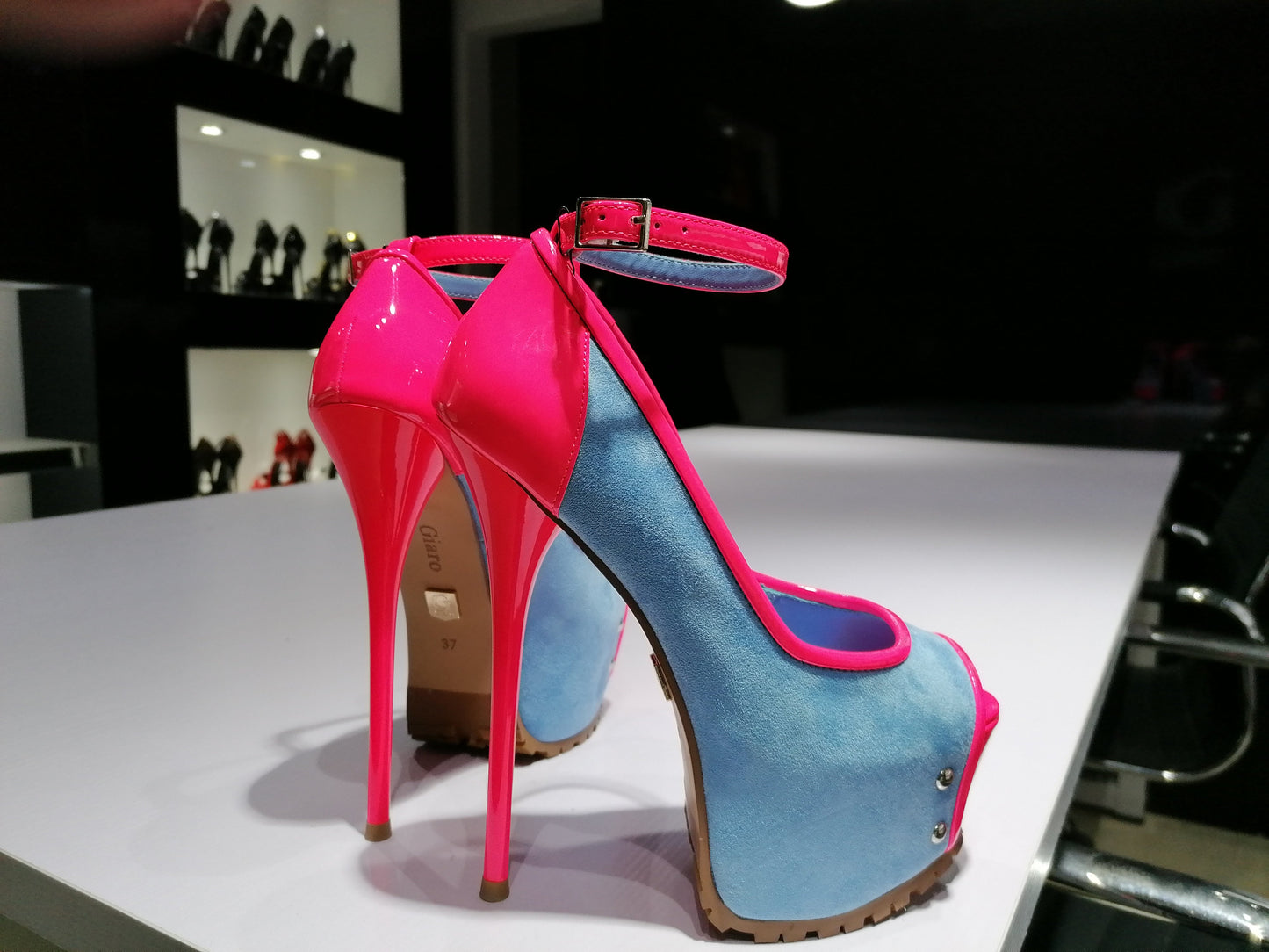 MADISON BLUE VELOUR / PINK SHINY