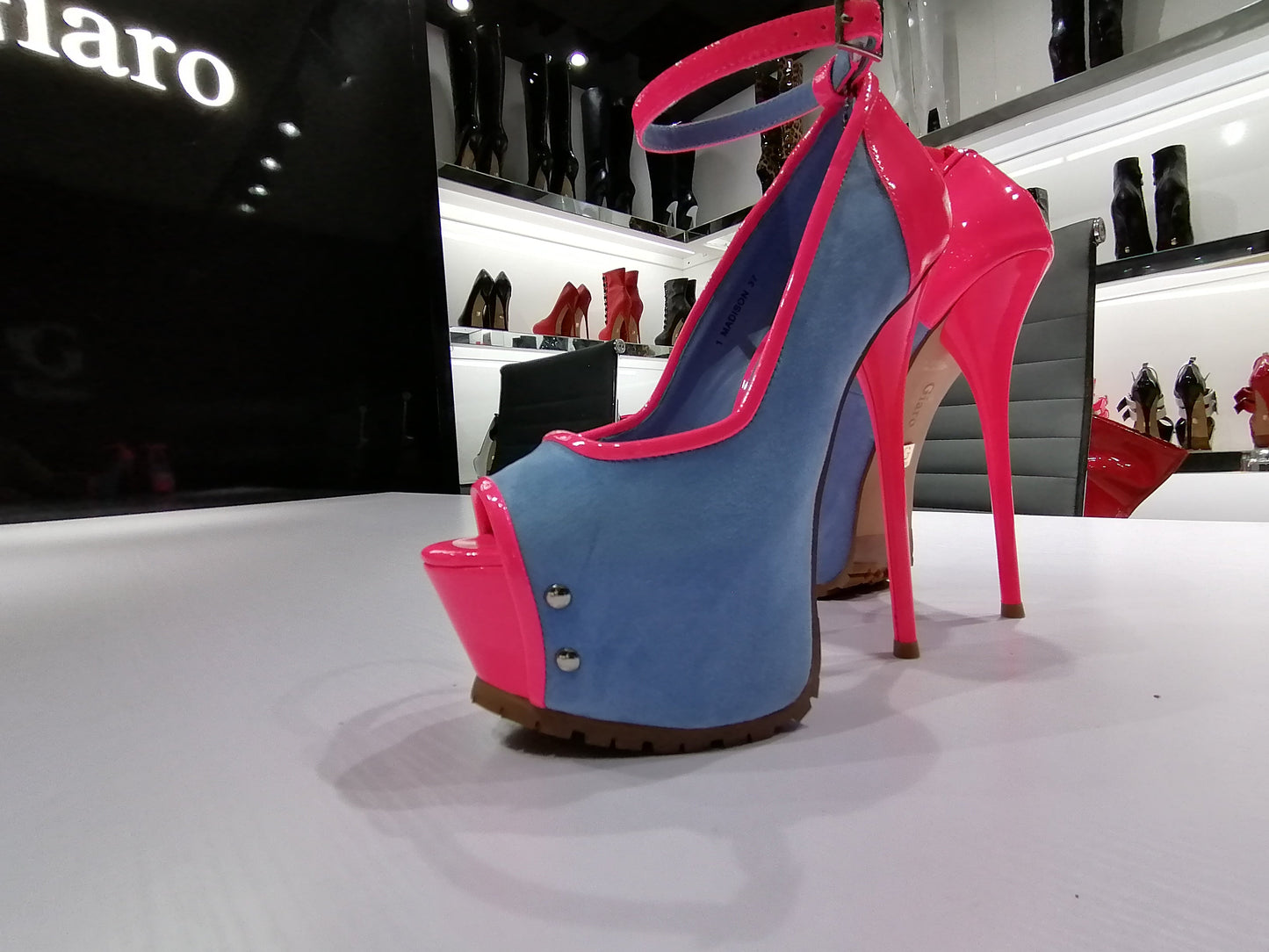 MADISON BLUE VELOUR / PINK SHINY