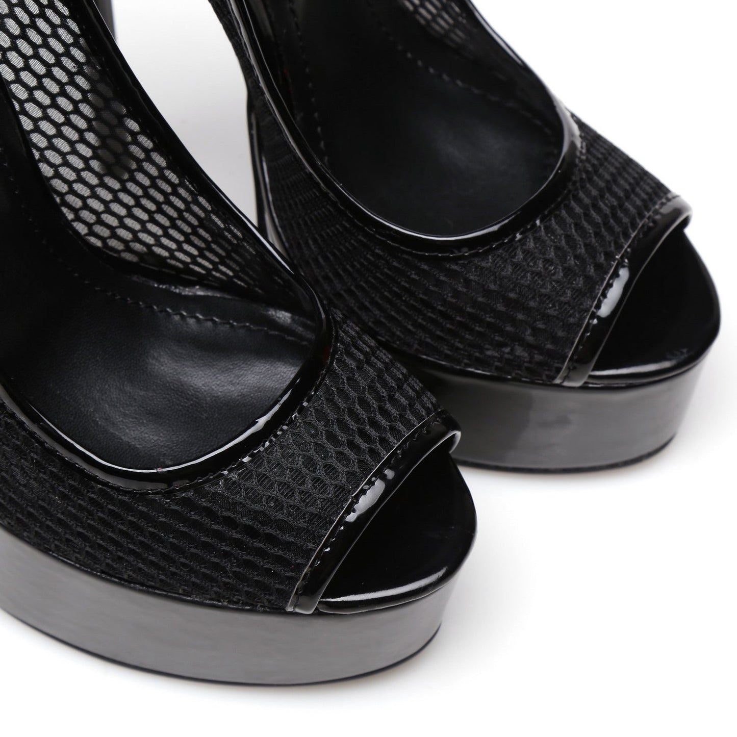 MORELLA BLACK MESH
