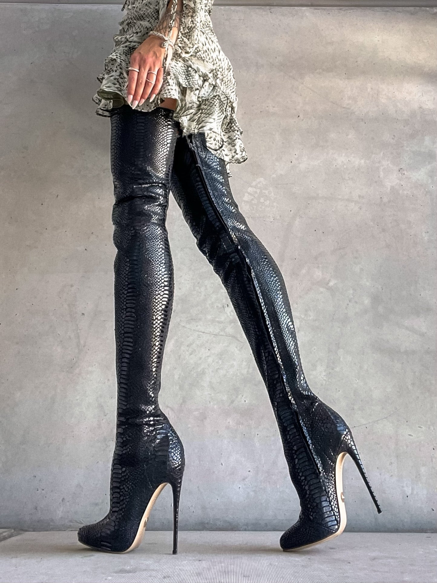 BELINDA BLACK SNAKE