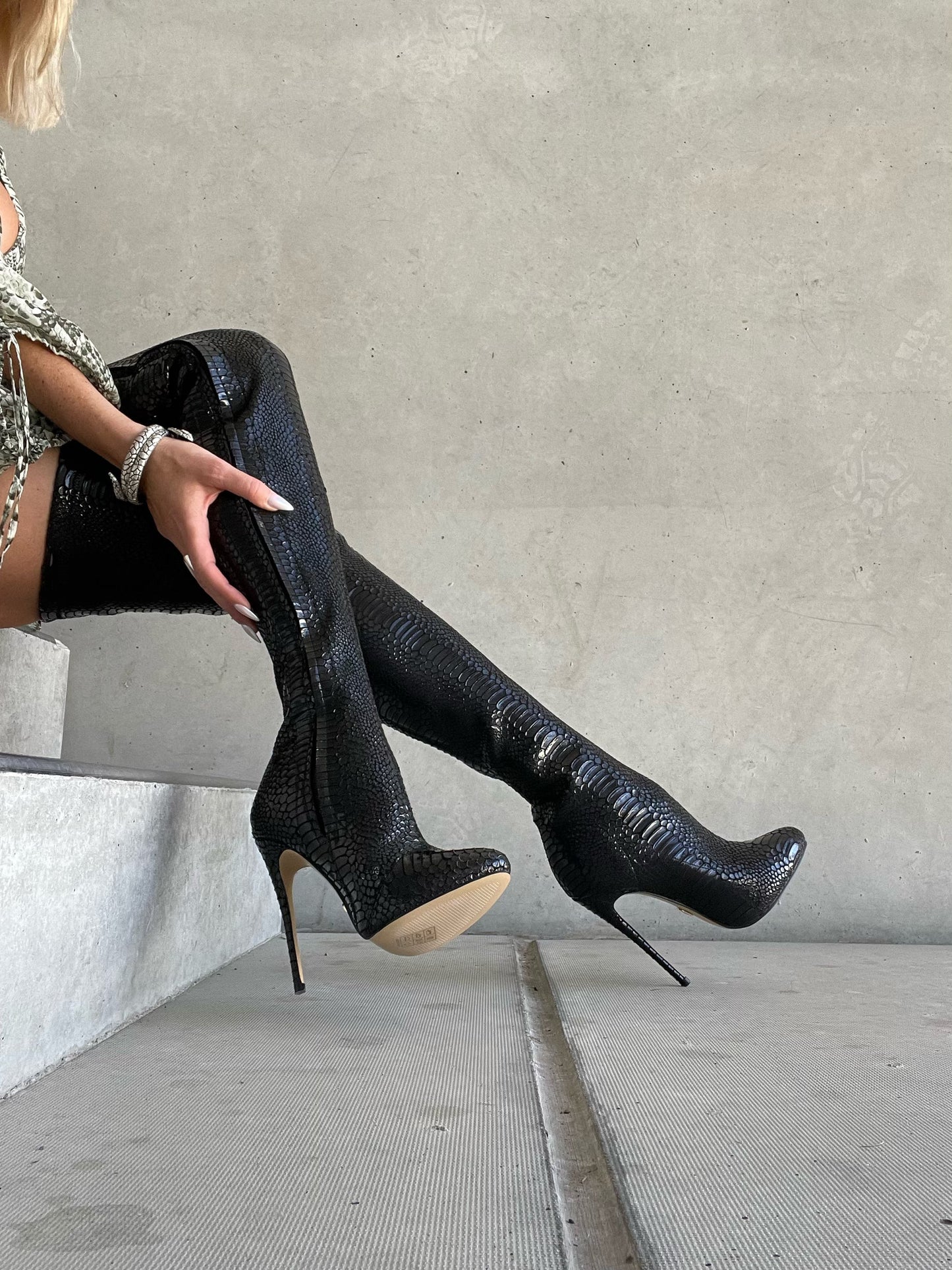 BELINDA BLACK SNAKE