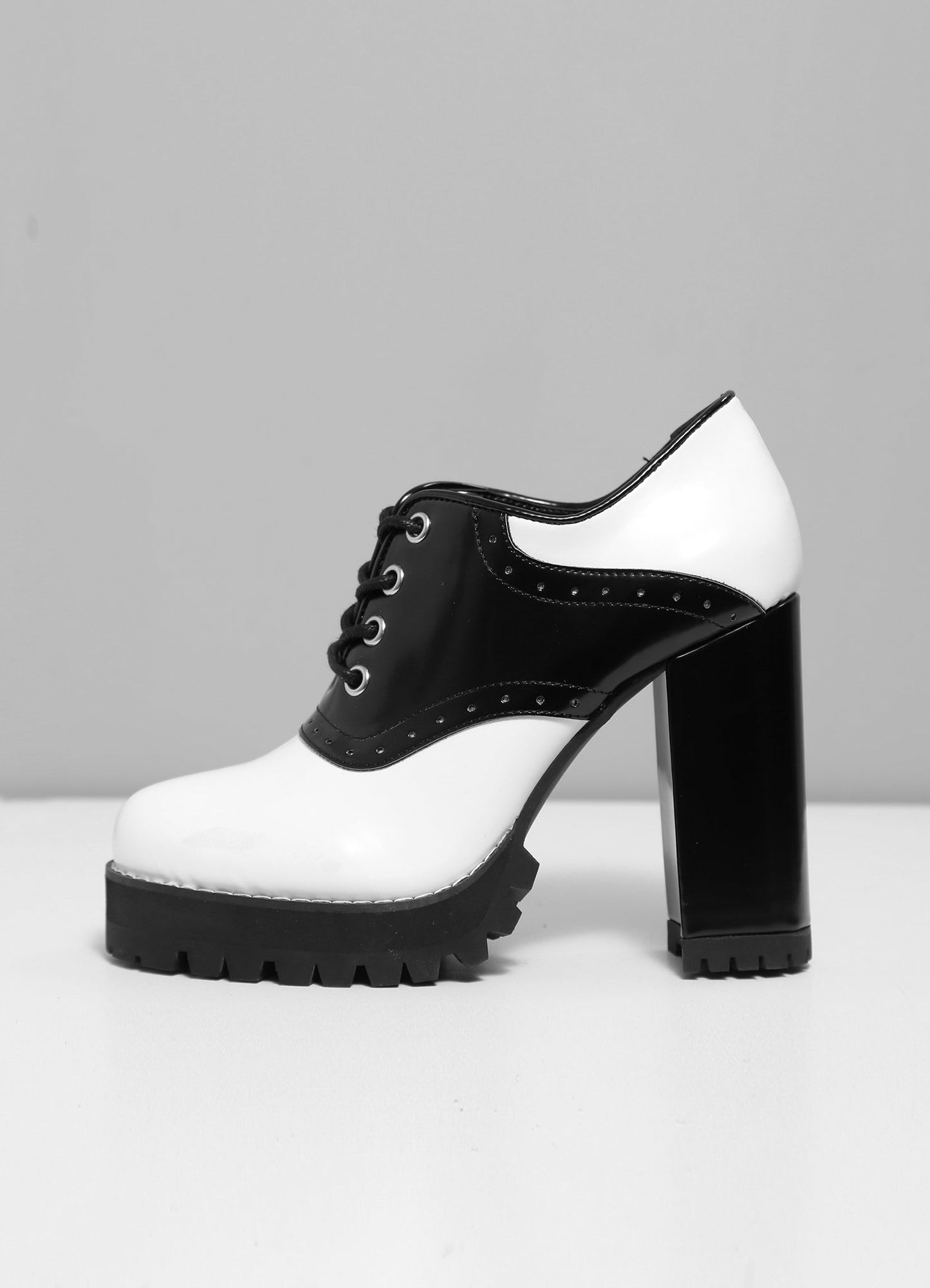 ALINA BLACK WHITE
