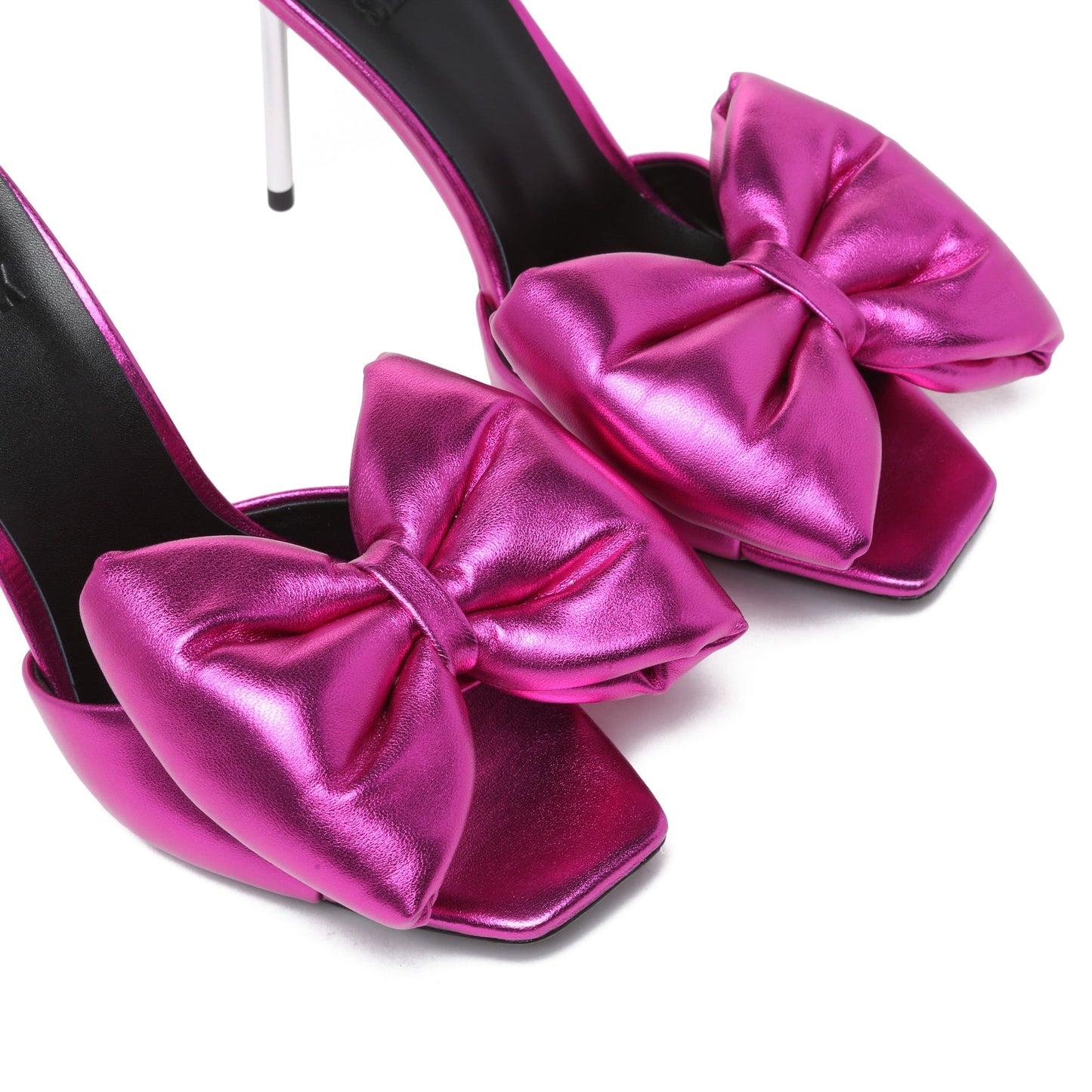 LOVELLA - FUCHSIA METALLIC LEATHER