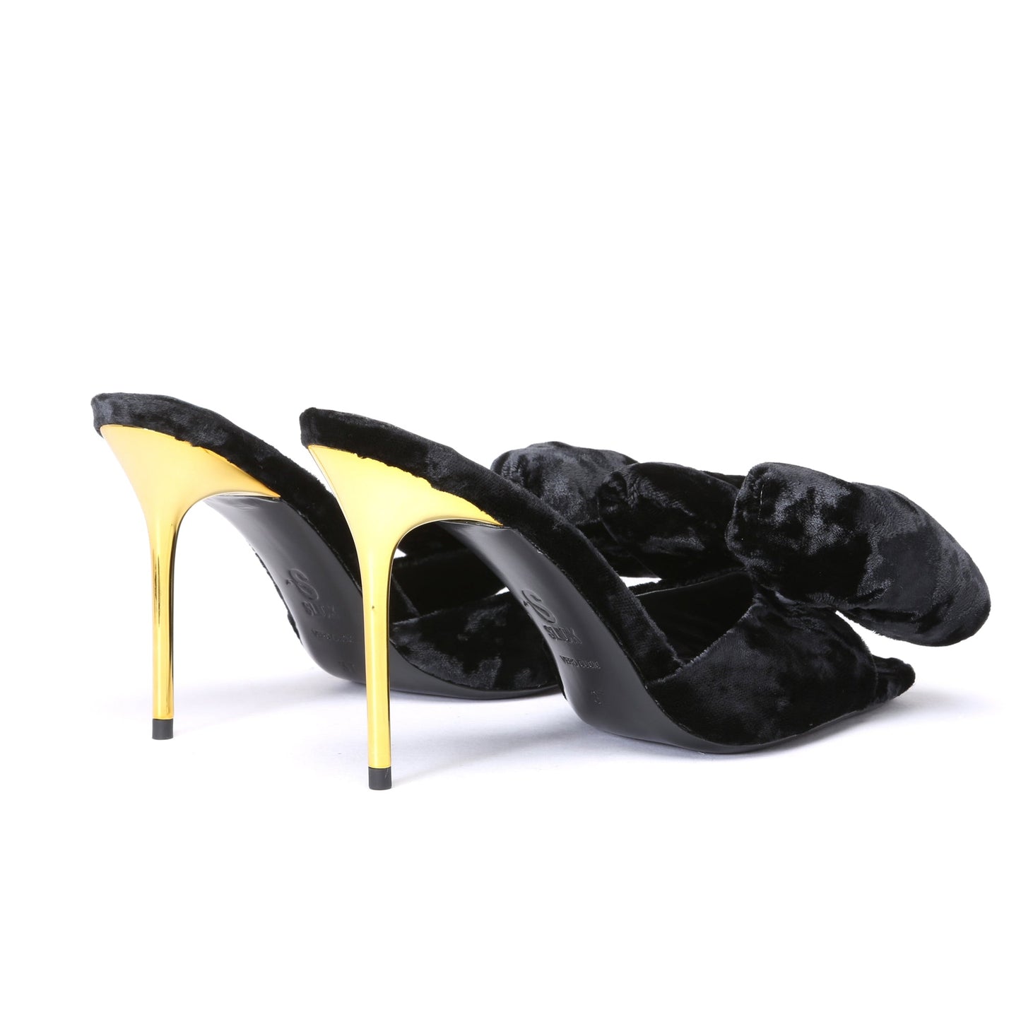 LOVELLA - BLACK VELVET