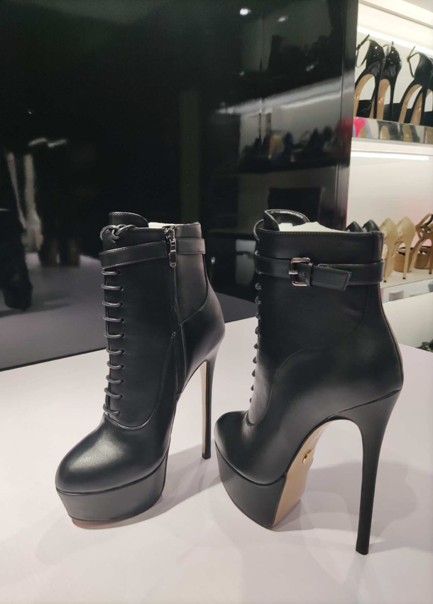 SADIE BLACK MATTE