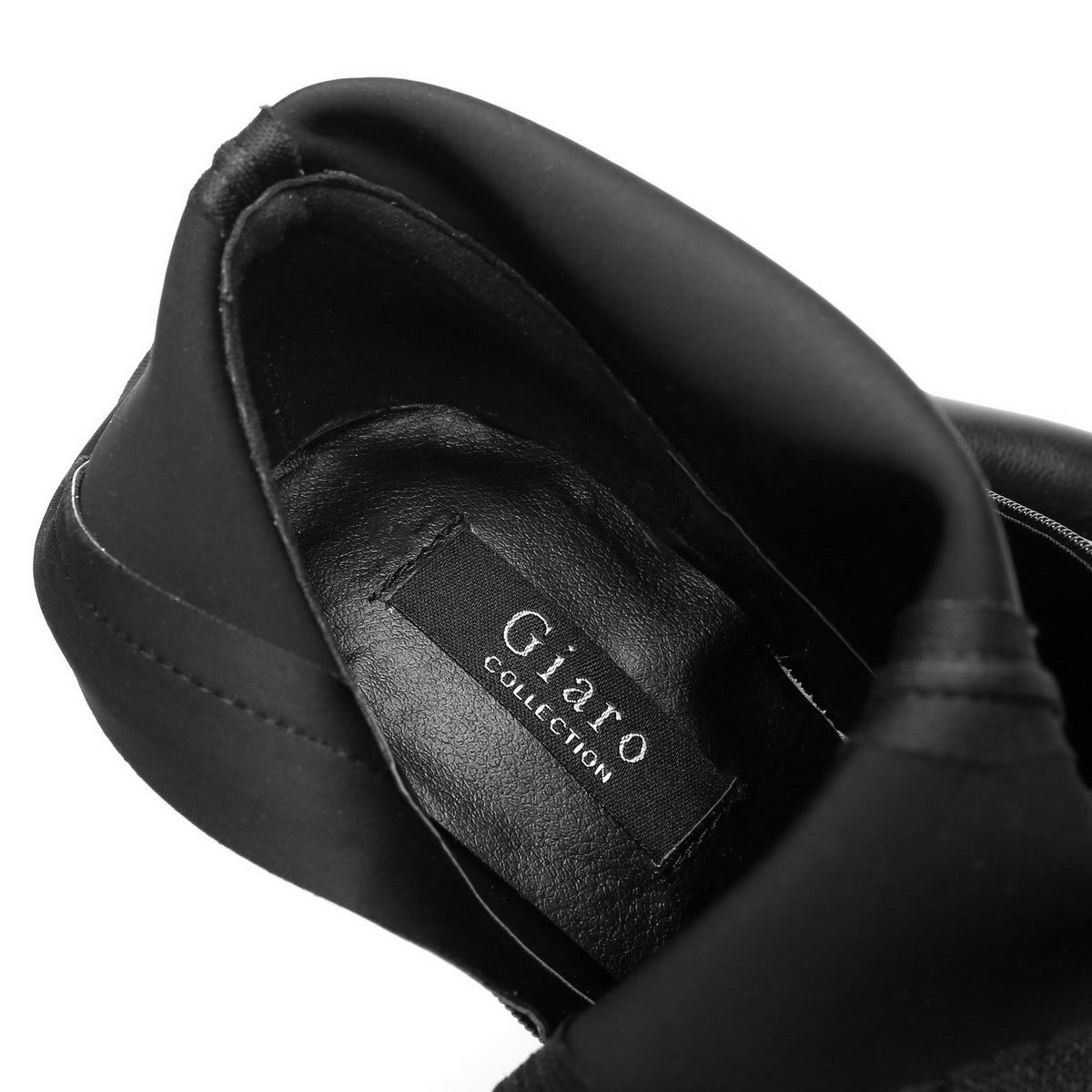 SURVIVOR BLACK MATTE