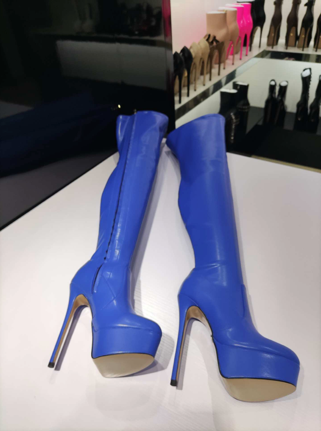 SUTTON BLUE MATTE