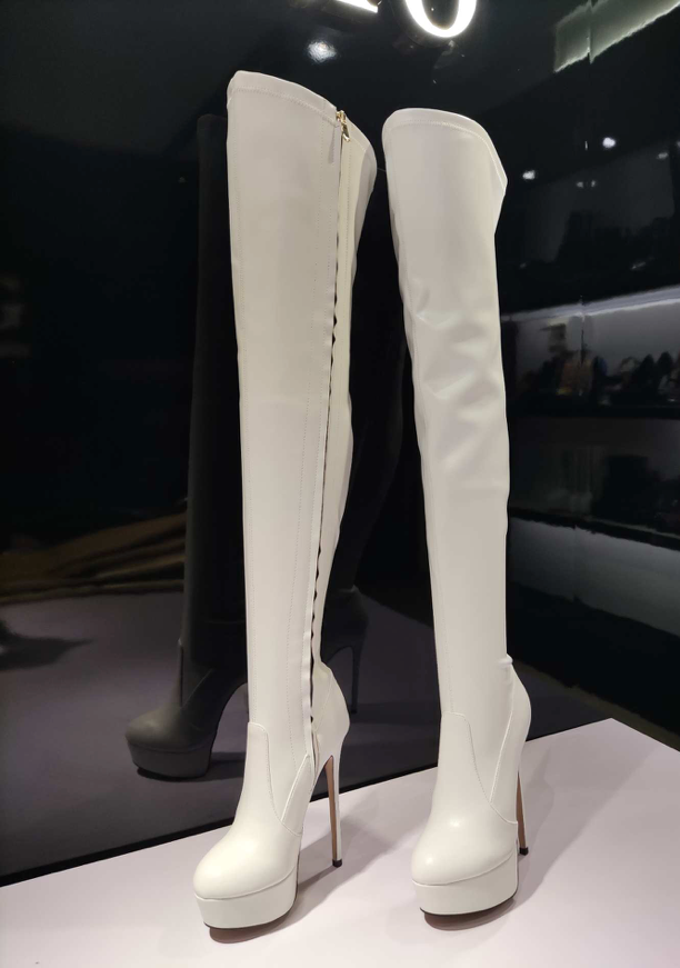 SUTTON WHITE MATTE