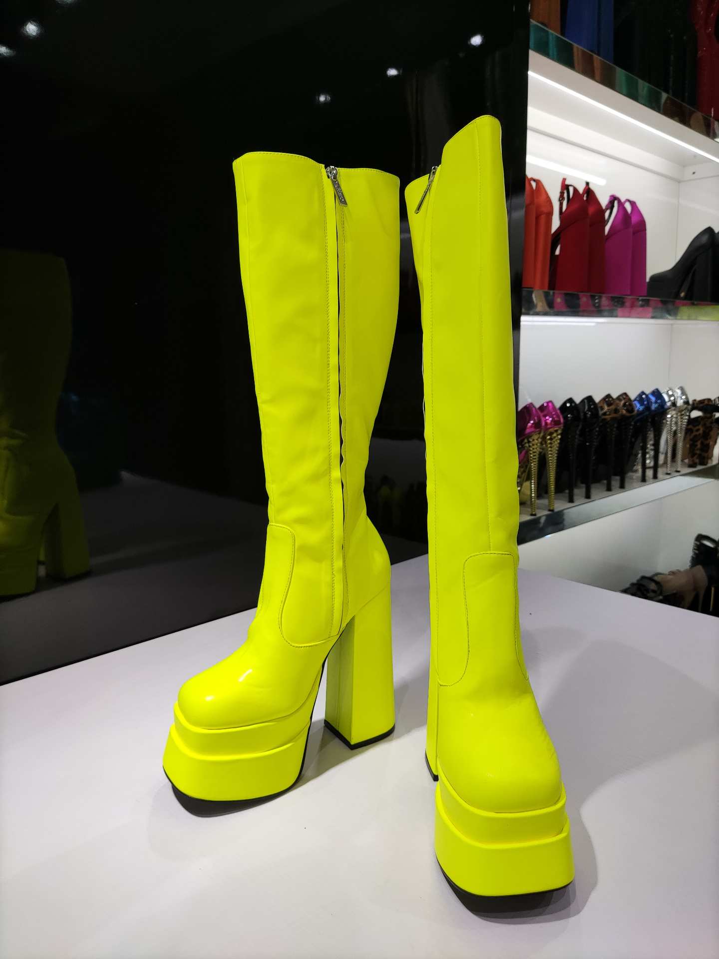VIONNET YELLOW MATTE