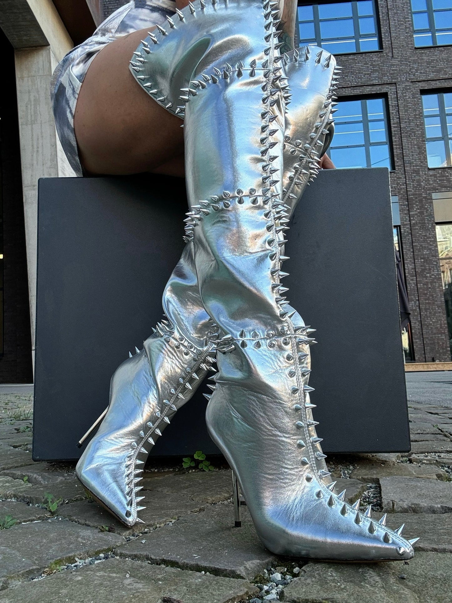BELLA - SILVER METALLIC LEATHER