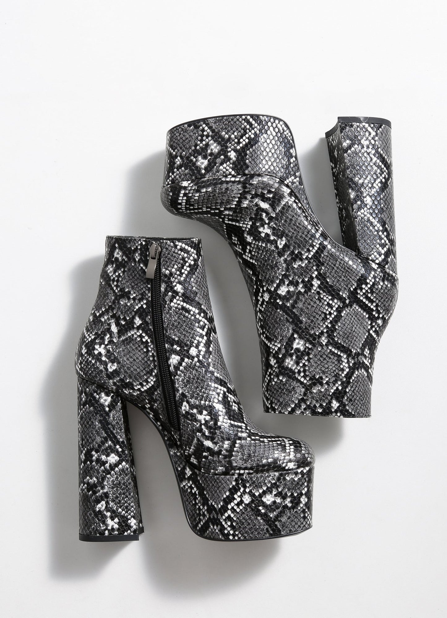 ANTONIA SNAKE GREY