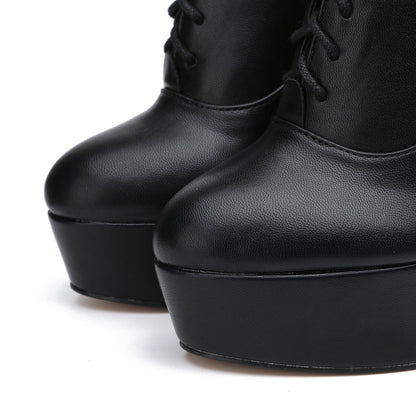 SASSY BLACK MATTE